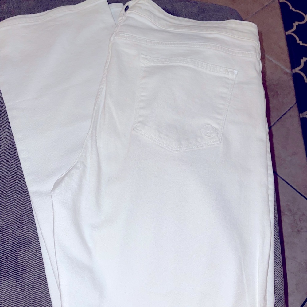 COPY - Cookie Johnson white jeans Faith straight